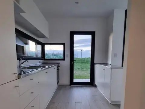 Casa en Venta en San Sebastián, USD 170.000