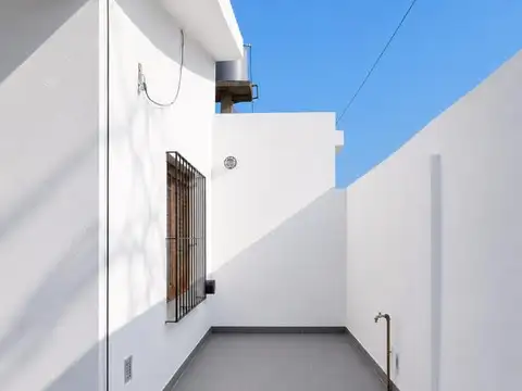 Depto Tipo Casa en Alquiler de 3 ambientes