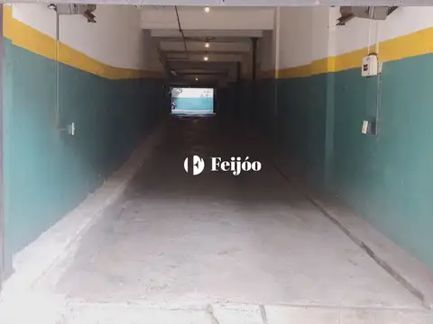 VENTA | Cochera fija CUBIERTA • Excelente ubicación • San Cristóbal/Parque Patricios