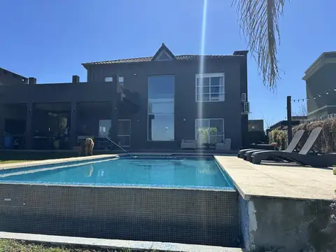 ALQUILER Casa en El Canton al agua