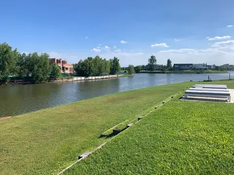 LIBERTAD al 300