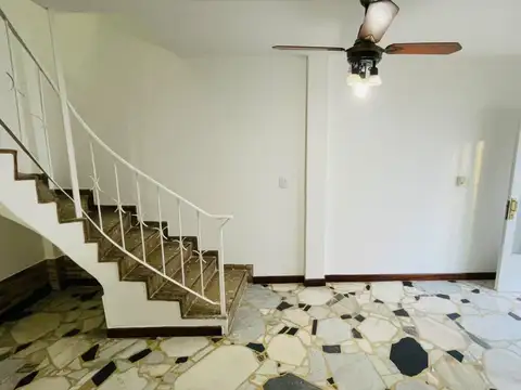 Depto Tipo Casa 3 ambientes con 1 baño