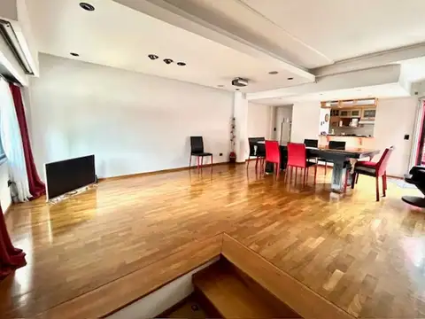 Casa en Alquiler en Colegiales, USD 2.200
