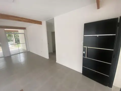 Casa 3 ambientes con 2 baños
