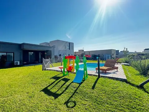 Barrio Santa Emília Pilar Del Este 100