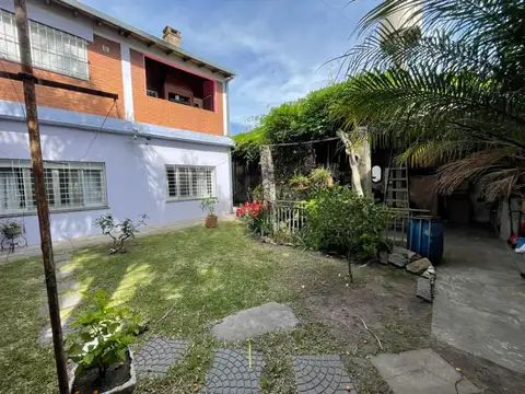 Depto Tipo Casa en Venta en Villa Luzuriaga, USD 79.000