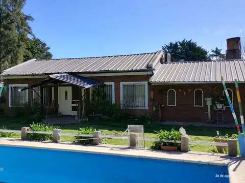 Casa en Venta en Francisco Alvarez, USD 240.000