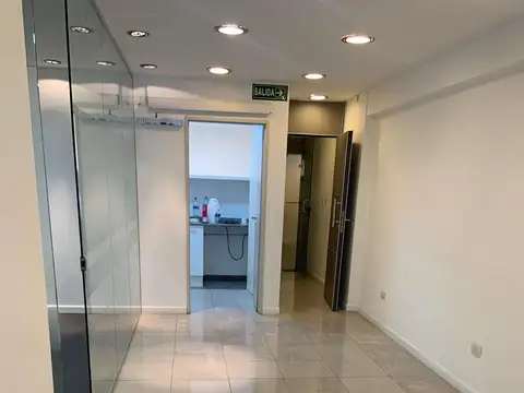 Oficina en Alquiler en Centro, $ 1.620.000