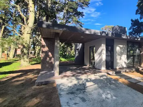 Casa en venta - 2 Dormitorios 2 Baños - Costa del Este