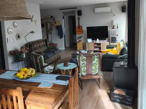 Casa 3 ambientes con 2 baños