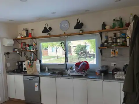 Casa en Alquiler en Pilar del Este - San Ramon, USD 1.000