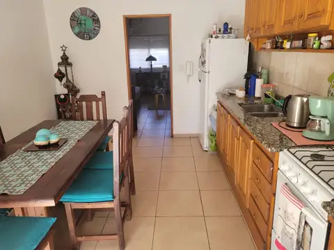 Casa en Alquiler en Villa Elisa, $ 850.000