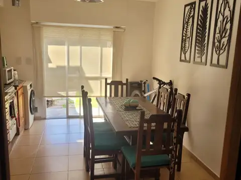 Casa en Alquiler de 2 dormitorios