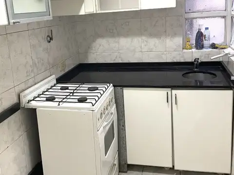 Departamento en Alquiler en Belgrano C, $ 650.000