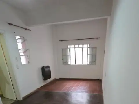 Casa en Alquiler en Quilmes, $ 800.000