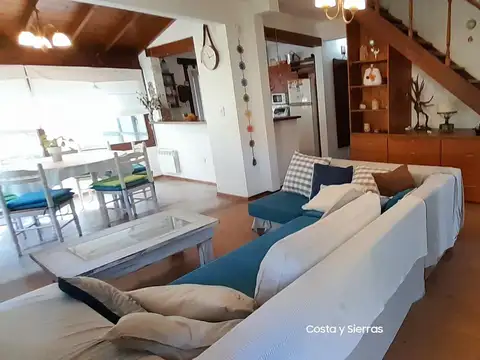 Casa en Alquiler Temporal con 1 cochera