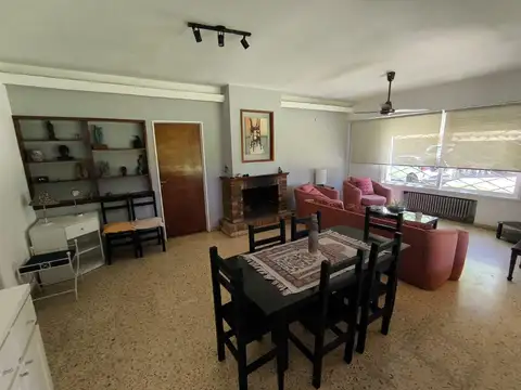 Casa en Alquiler en Ricardo Rojas, USD 1.500