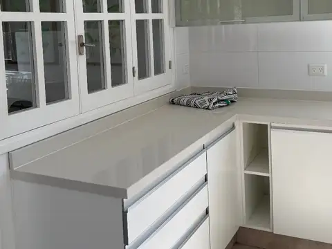 Casa en alquiler de 3 dormitorios en Club de campo El Tipal, Salta 100