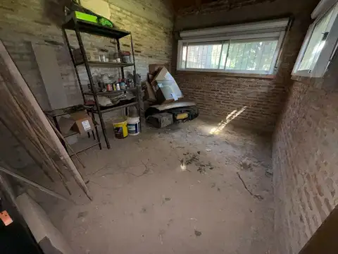 Casa 4 ambientes con 1 baño