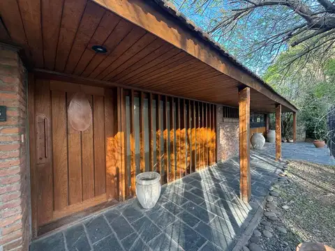 Casa en Alquiler en Punta Chica, $ 3.000.000