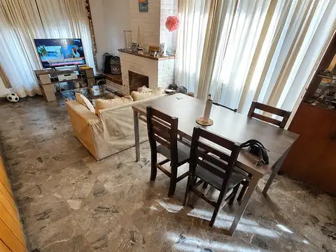 Depto Tipo Casa en Venta en Olivos Maipú/Uzal, USD 123.000