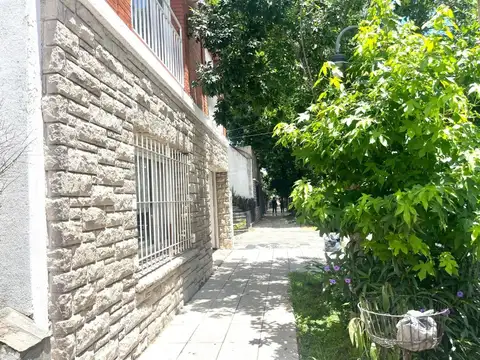 Depto Tipo Casa en Venta de 4 ambientes