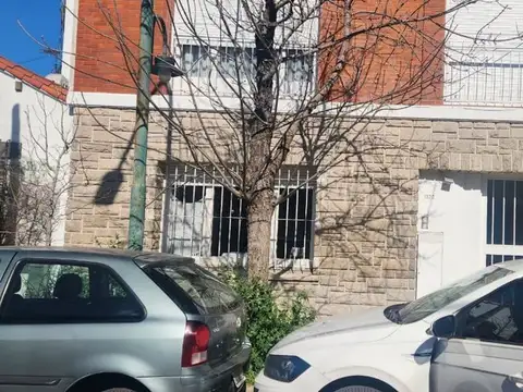 Aristóbulo del Valle 1300