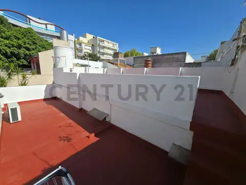VENTA PH 3 ambientes Santos Lugares