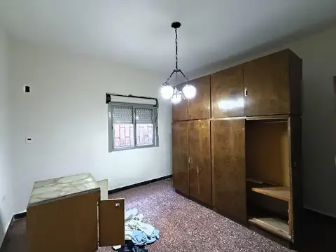 Casa en Alquiler con 1 cochera