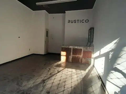 ALQUILER LOCAL COMERCIAL CON VIDRIERA SIN EXPENSAS