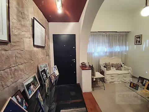 Casa en Venta en Pompeya, USD 179.000