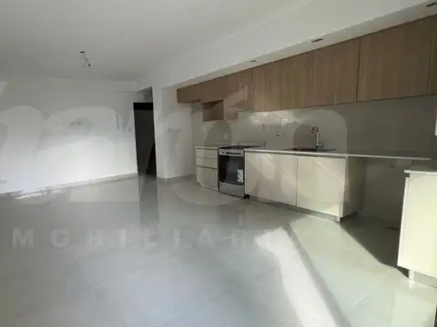 Mitre 300, Piso 5