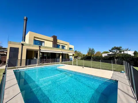 Casa en venta en El Canton Islas - al agua - 5 dormitorios - ID 6052