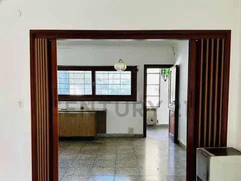 Casa en Venta en Villa Elisa a refaccionar