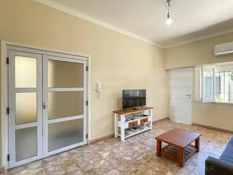 San lorenzo  al 3200, entre O higgins y Warnes