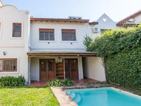 Casa en Venta con 1 cochera