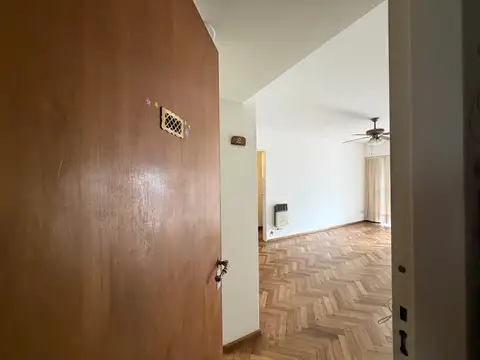 Departamento en Alquiler en Martín, $ 800.000