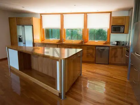 LAS ORQUIDEAS 300, Piso 0