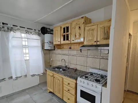 Depto Tipo Casa en Alquiler de 2 dormitorios