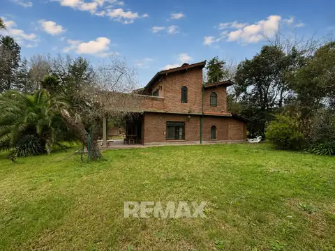 CASA 4 AMB EN VENTA LOS CARDALES QUINCHO Y PILETA