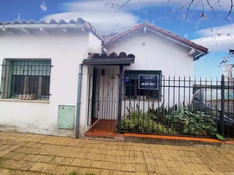 HAEDO Chalet 5 ambientes apta crédito
