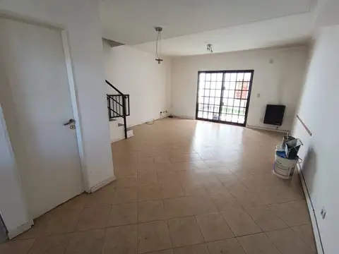 Casa en Alquiler en Carapachay, $ 1.500.000