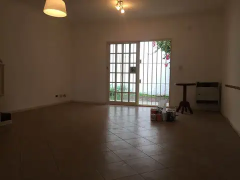 Casa en Alquiler en Carapachay, $ 1.800.000