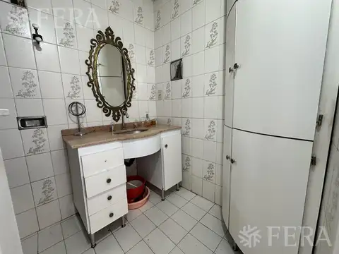 Venta de casa 4 ambientes con patio y piscina en Bernal Oeste