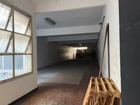 DEPOSITO EN VENTA EN MONSERRAT
