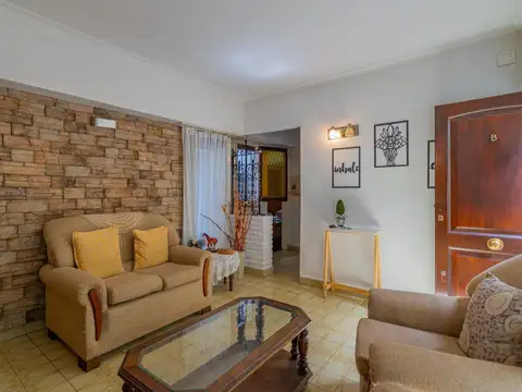 Depto Tipo Casa en Venta de 3 ambientes