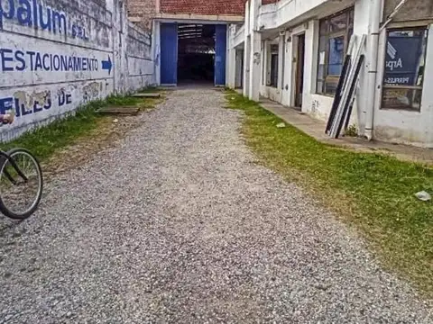 Venta Galpon Bv Oroño y Amenabar