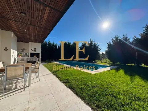 Casa en Venta en Haras Santa María, USD 220.000