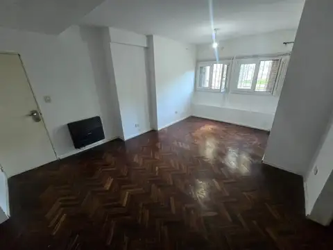 RIVADAVIA 2433 , Piso 0