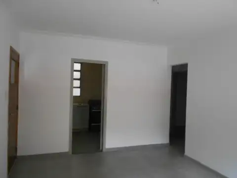 Roca 301 , Piso 00